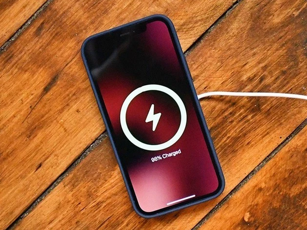 中江苹果手机维修分享iPhone 12可以随便充电吗 